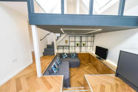 Sunken Lounge area