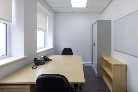 2 Person Office To Rent In Hitchin Hertfordshire