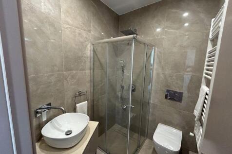 Ensuite Bathroom