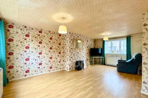 Ladeside Court, Kilbirnie lounge