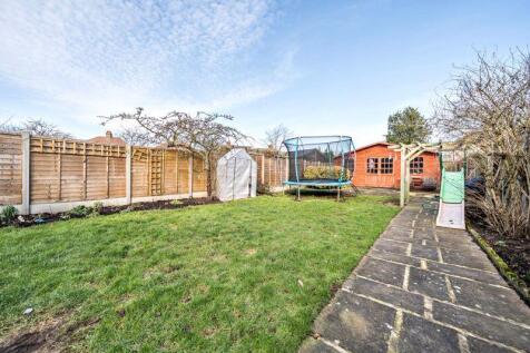Rear garden shot 2