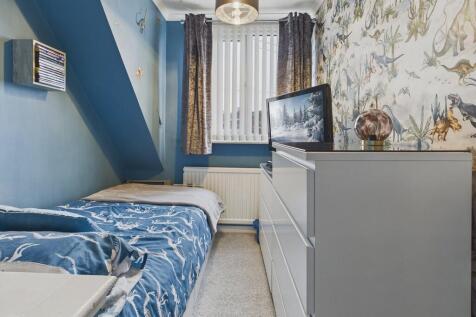 CAM04726G0-PR0028...