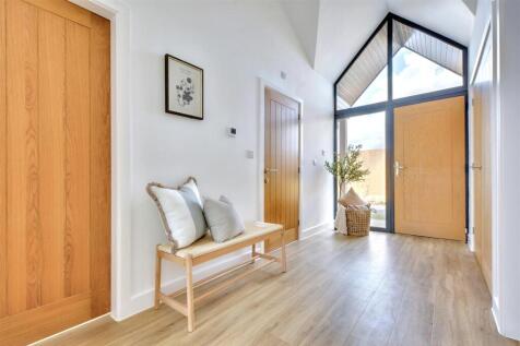 Entrance Hall_2.jpeg