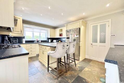 Kitchen breakfast room