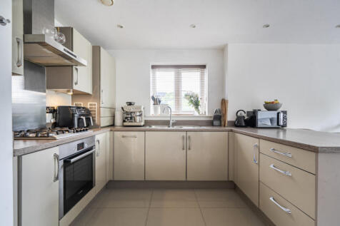 Kitchen/Reception