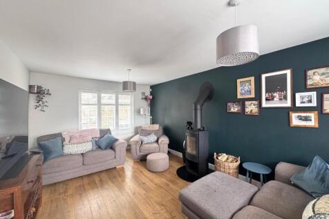 WhatsApp Image 2025-06-10 at 11.38.20_03559ee7.jpg