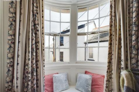 Bedroom 2 outlook.jpg