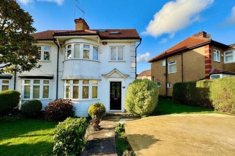 front photo - 93a deans lane.jpg
