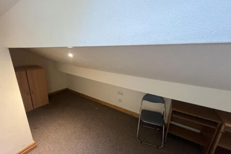 Room 6, 252 Aqueduct Street