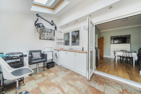 1334735-4-6893683...