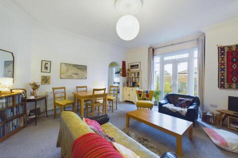 Lounge: