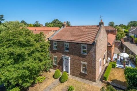 Lodge House