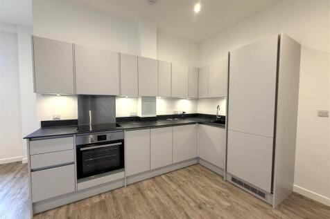 Kitchen pic 2.jpeg