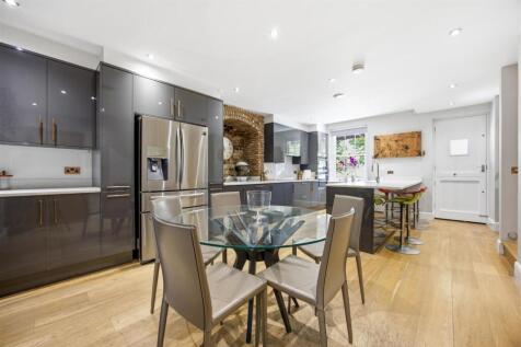 Kitchen, diner