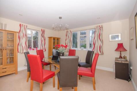Dining room.jpg