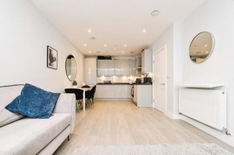 Lounge Kitchen