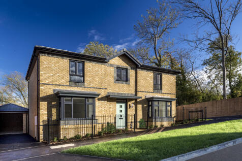 Earlswood plot 100