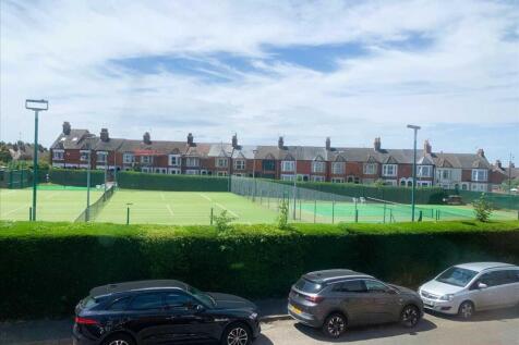 VIEWS OVER TENNIS