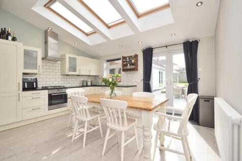 Open Plan Kitchen/Dining/Family Room