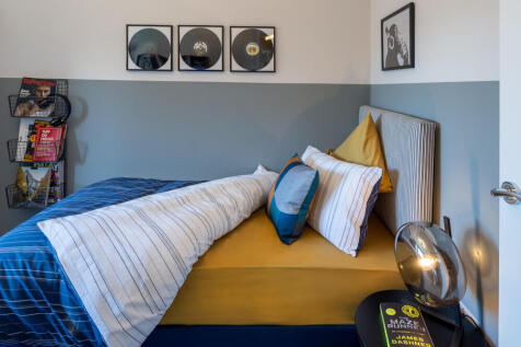 The Shrewsbury - Bedroom 3