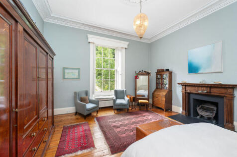 9 bed, 9 bath Town House in Edinburgh - Photo 17