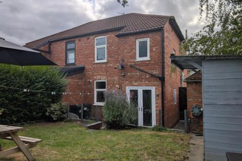 Garthlands Garden 2.jpg