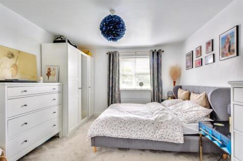 Bedroom_3.jpeg