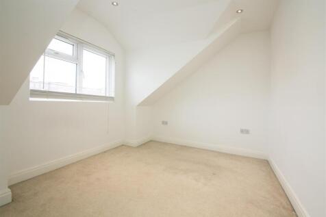 48a Churston Drive SM4 bedroom 3.jpg
