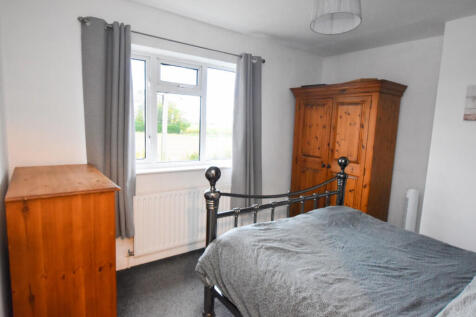 Bedroom 1b