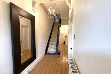 Hallway.jpg