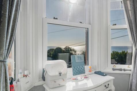 Main bedroom and sea views