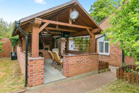 Outside Kitchen / Bbq