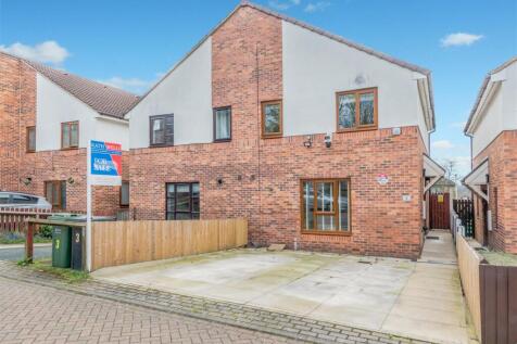 Off Street Parking / Driveway: