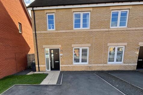 12 Holby Garth ext LAndsc