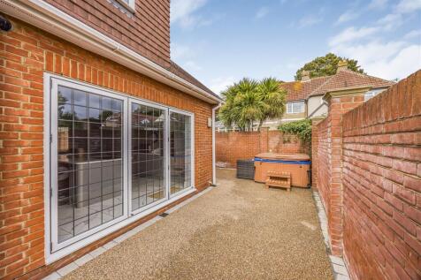 1B South Road, Drayton-PorticoMarketing-SoldBy-36.