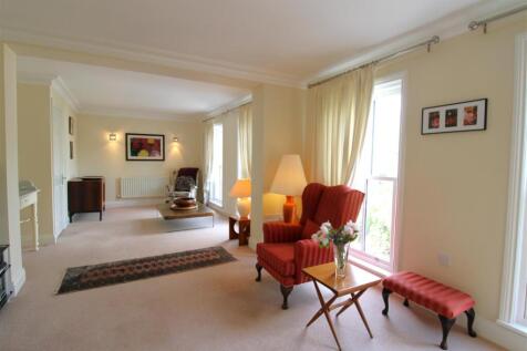 Double fronted reception room (2).JPG