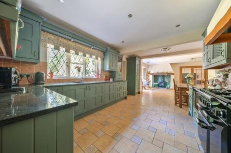 Kitchen / Breakfast Room