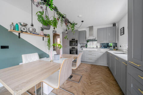 1336024-21-689359...