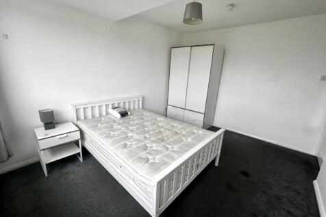 Room 5 angle 2