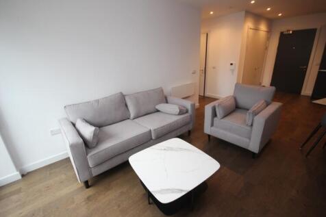 Novella combines striking design and quality with first-class amenities, including 24 hour concierge, communal lounges, gym and wellness suite, private dining area, work spaces, bike store and 6th flo