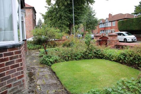2 bed, 1 bath Detached in Manchester - Photo 13