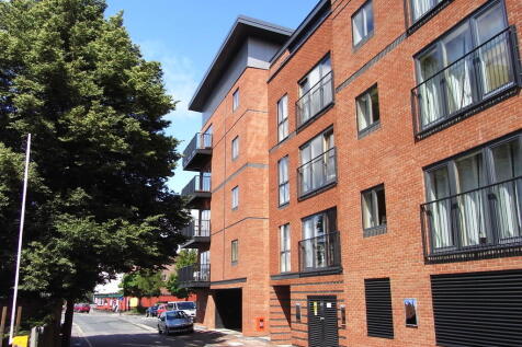 2 Bedroom Flat in WR1 3NG