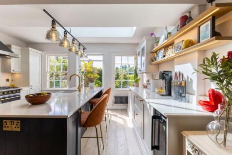 Kitchen / dining room