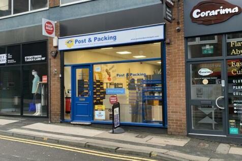 Retail Property (high street) to rent in wakefield