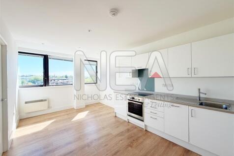 Living Room/Kitchen