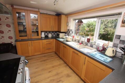 Kitchen photo 2