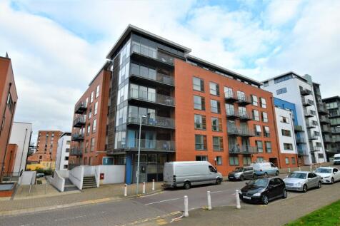 Proudly offering to the market this stunning FULLY FURNISHED ONE-BEDROOM EXECUTIVE APARTMENT located in a popular and quiet residential area just off Broad Street, Birmingham. This property is availab