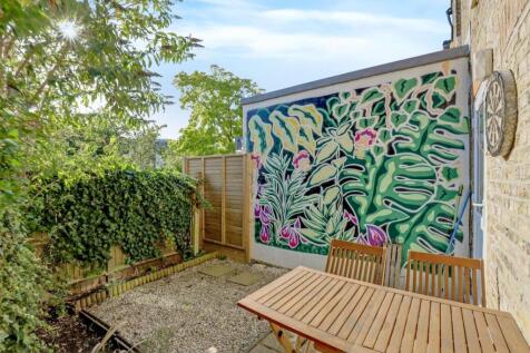 01-8d82JHPropWorld - 97a Venner Road - 39-medium.j