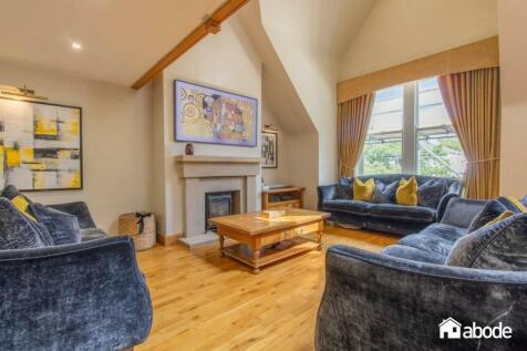 A superbly appointed THREE bedroom PENTHOUSE flat located in Sefton Park. THREE bathrooms plus a separate WC. LARGE separate lounge and a separate fitted kitchen. Spread over THREE floors with a secon