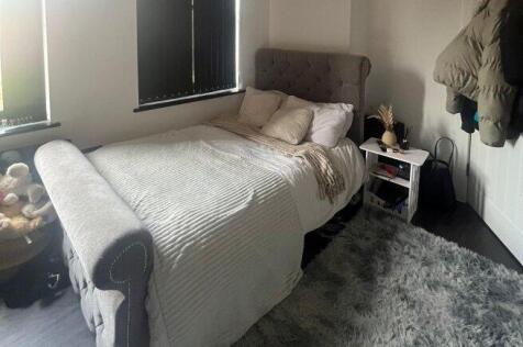 market-street-ng1-6le-1054478